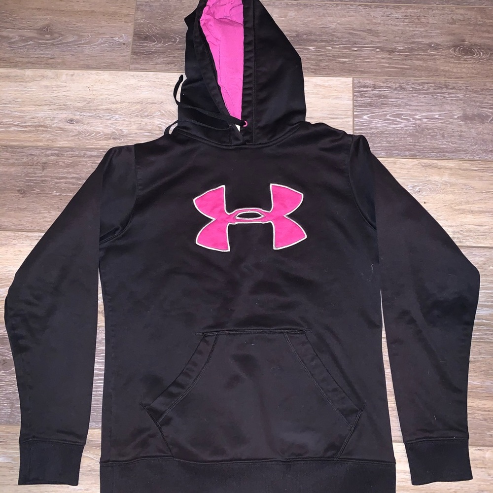 UA women’s hoodie